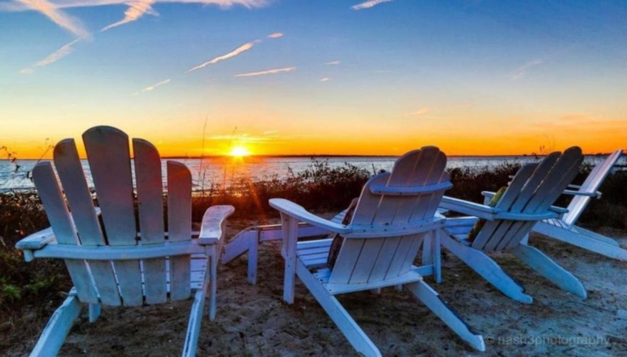 ☆Live On The Water! Lake Palmetto Palm W/ Patio - 10Min To Downtown & Beaches☆ チャールストン エクステリア 写真